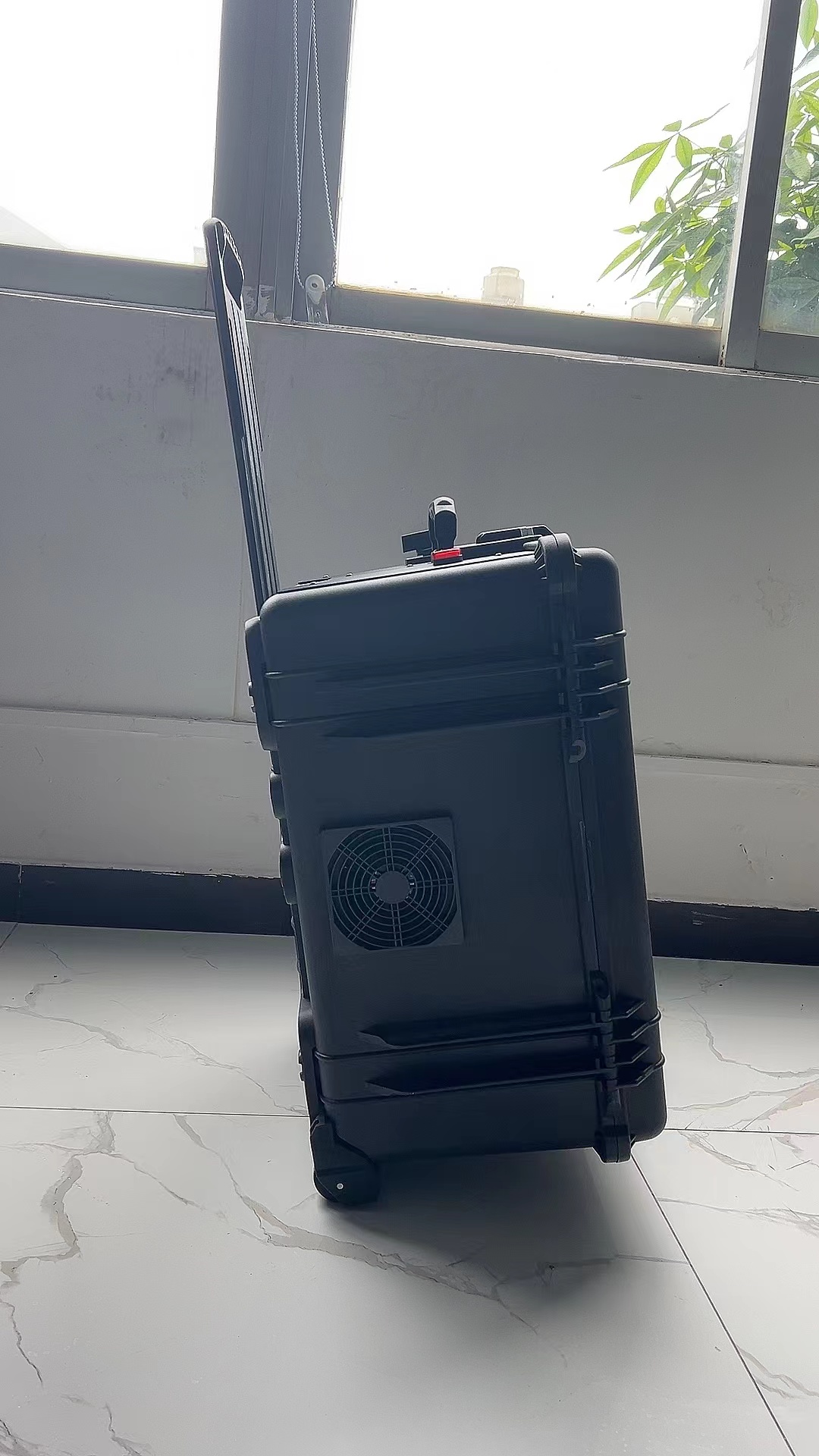 麒麟手拉箱型移动通信干扰器